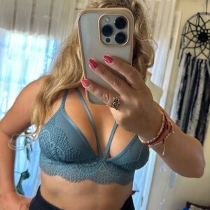 Victoria Secret Triangle Front Strap Lace Bralette